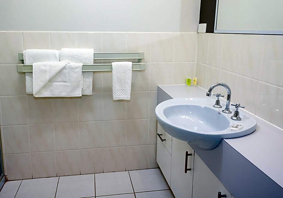 Airport Tourist Village Melbourne