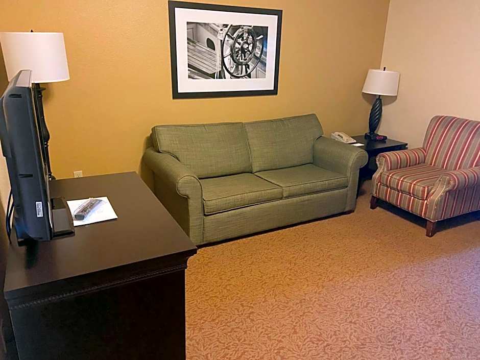 Country Inn & Suites by Radisson, Dundee, MI