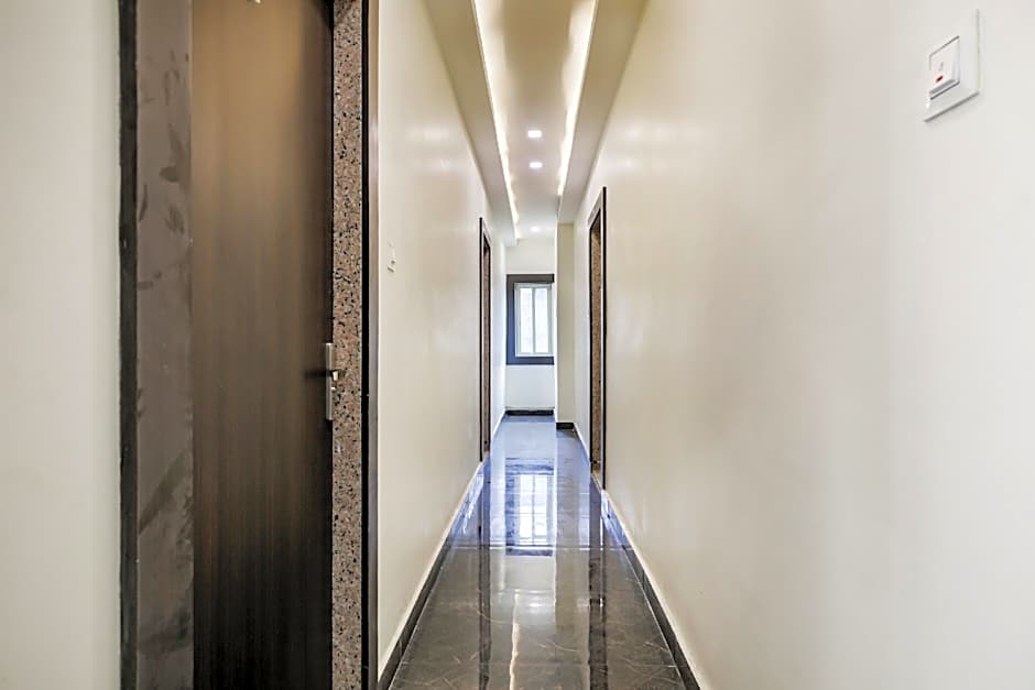 Hotel Cherry by OYO Rooms – Bhopal, IN