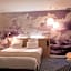 Le Grand Balcon Hotel