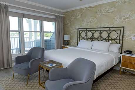 Suite with Lake View