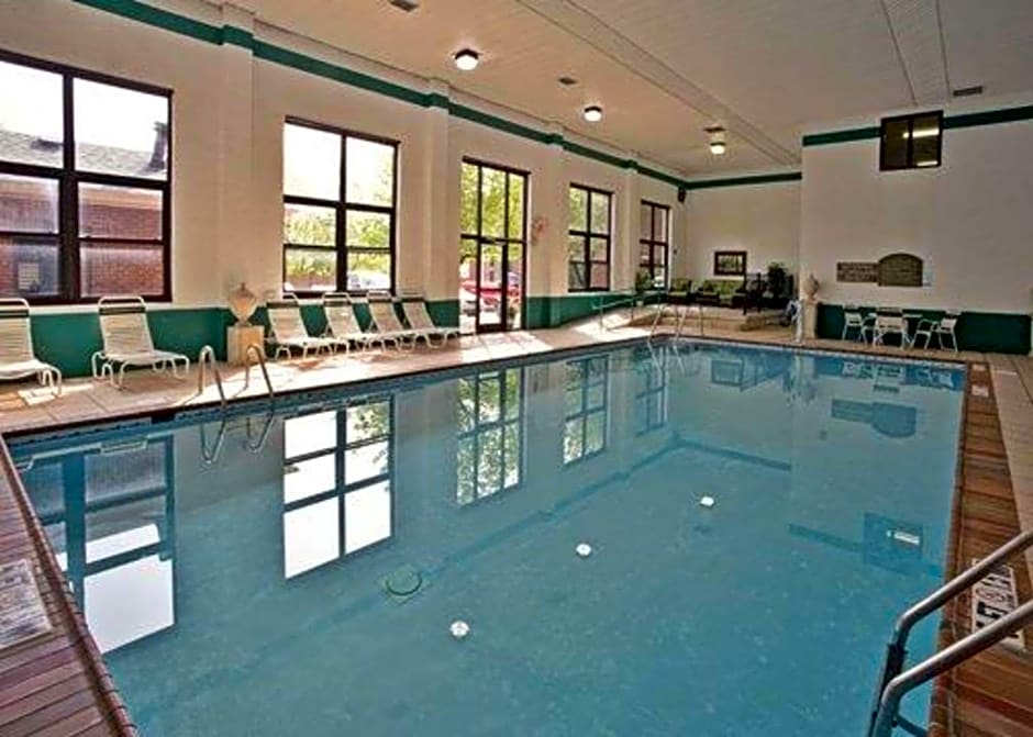 Quality Inn & Suites Somerset
