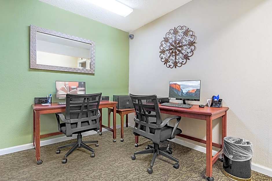 Chase Suite El Paso