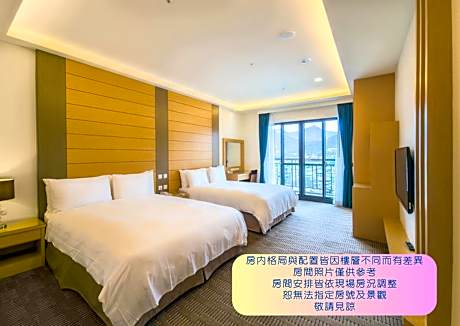 Deluxe Quadruple Room