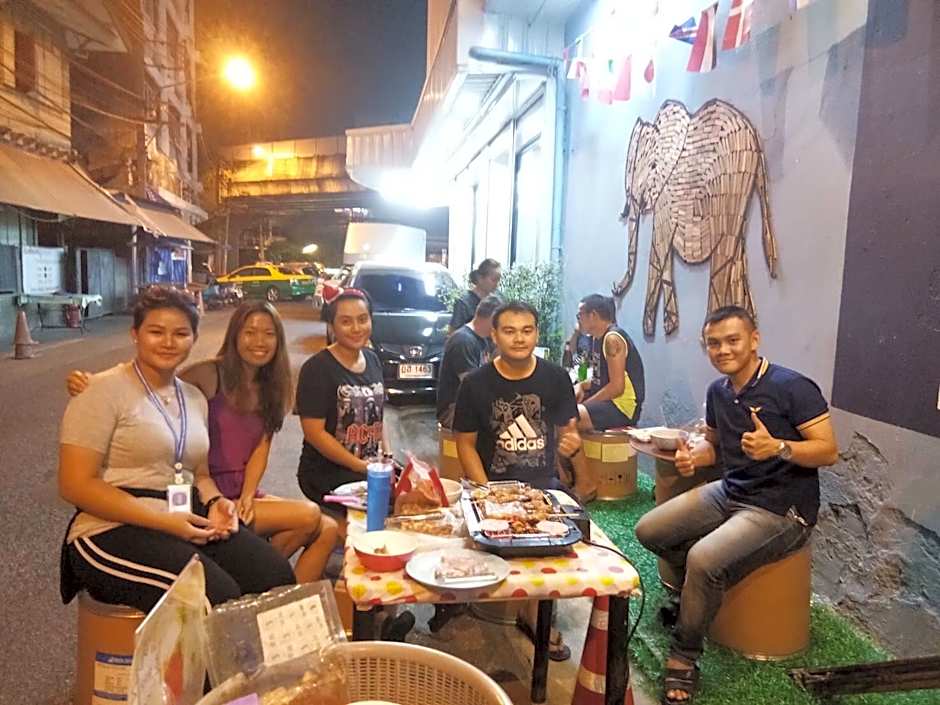 Zee Thai Hostel
