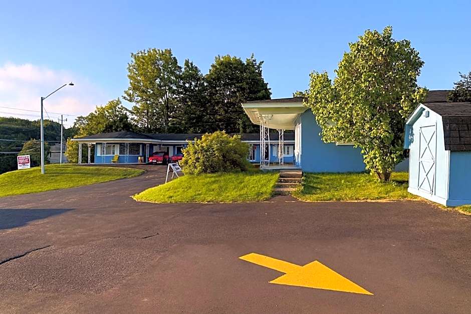 Stiles Motel Hill View