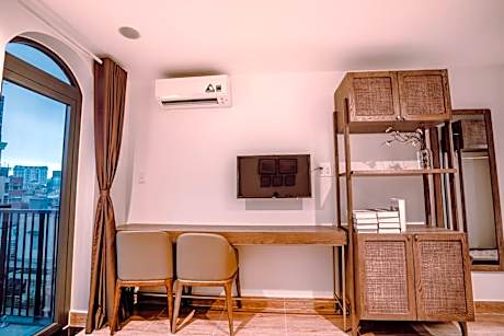 Twin Room with City View