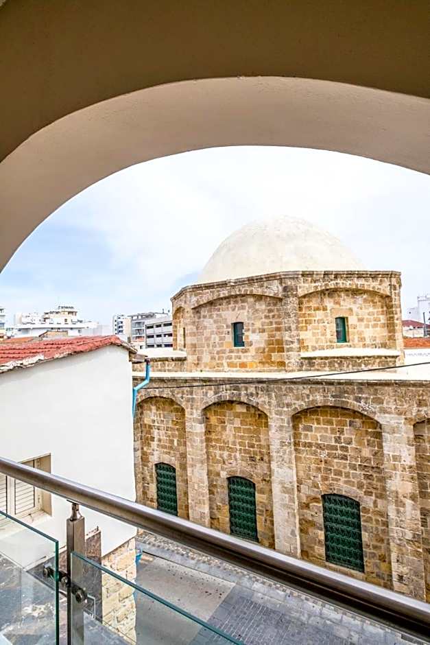 Livadhiotis City Hotel