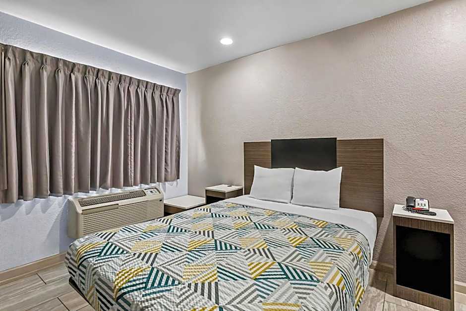 Motel 6-Murfreesboro, TN