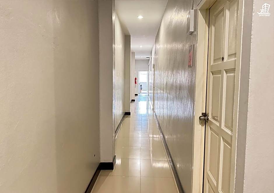 Jacky Chan Hotel