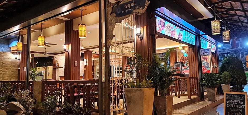 Pipikuku Hotel & Restaurant