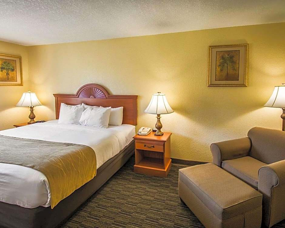 Comfort Inn & Suites Jupiter I-95