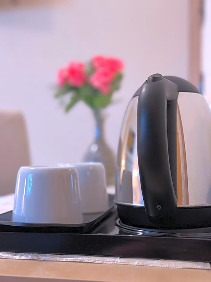 Eremes Rooms & Apartments