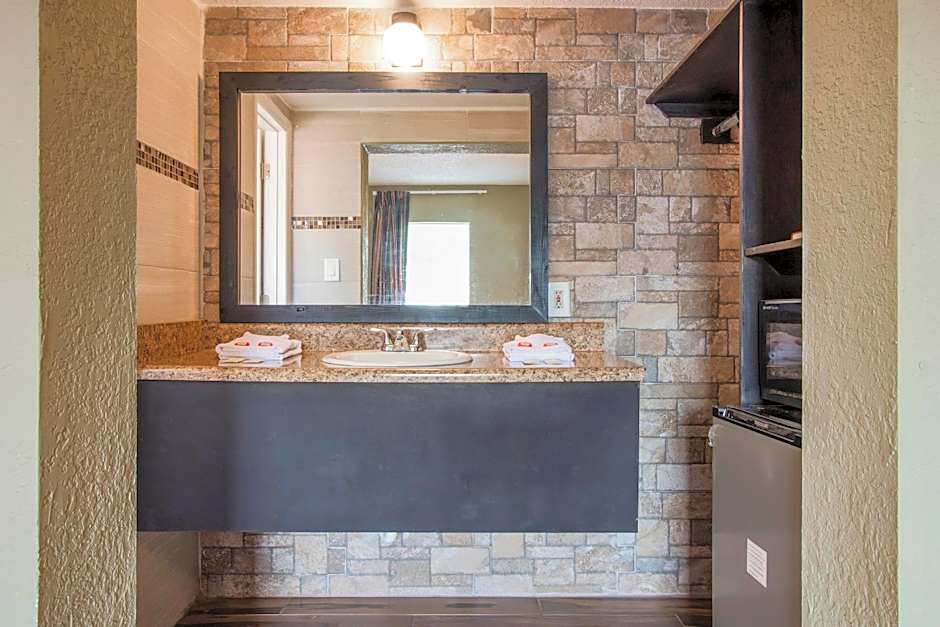 OYO Superior Budget Inn Bartow