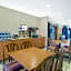 Microtel Inn & Suites by Wyndham Colfax/Newton