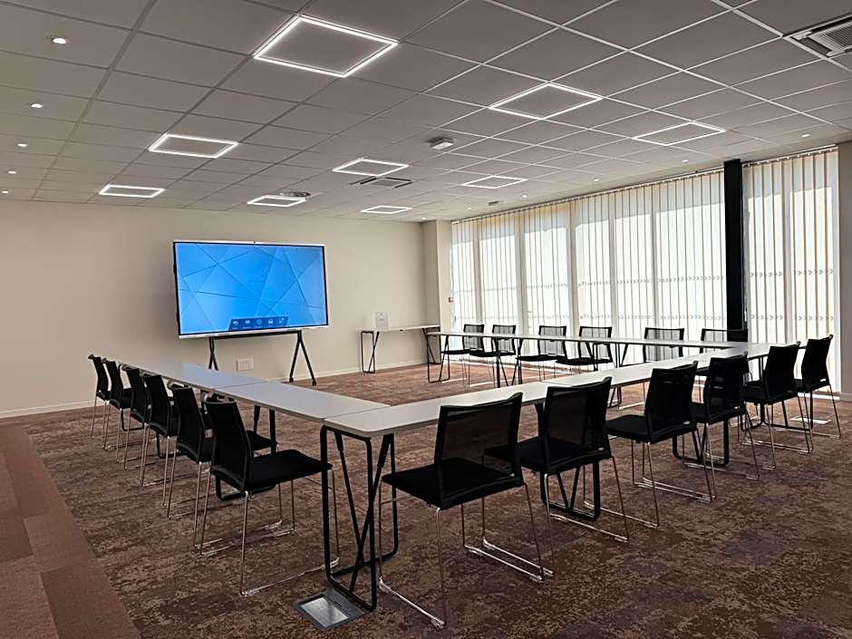 Sure Hotel by Best Western Les Portes de Montauban