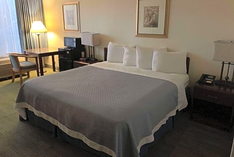 1 King Bed Mobility Accessible Room Non-Smoking