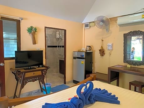 Deluxe Bungalow (2 adults)