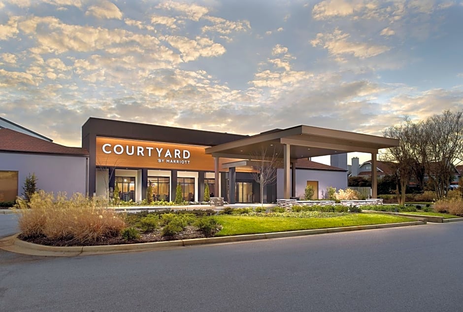 Courtyard by Marriott Greenville Haywood Mall