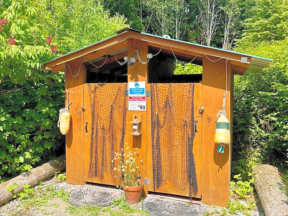 So Damn Lucky Glamping