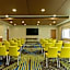 Holiday Inn Express & Suites Lindale – Tyler