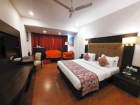 Deluxe King Room