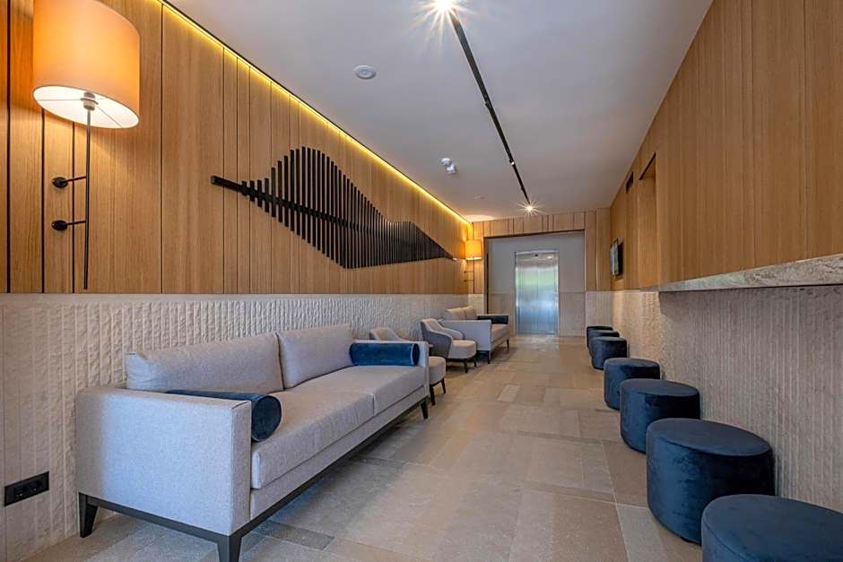 Poseidon The Beach Hotel