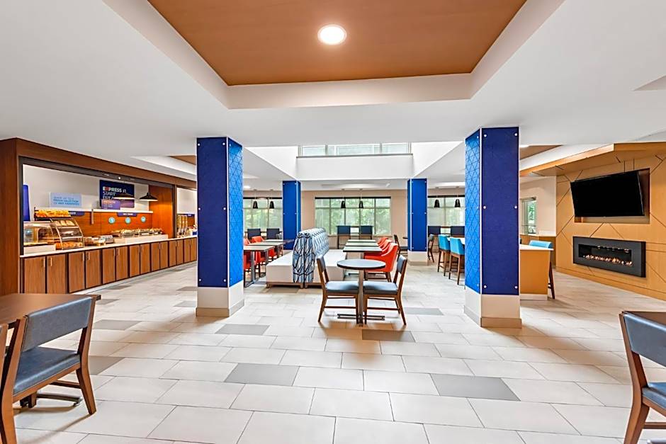 Holiday Inn Express & Suites Sylva - Western Carolina Area By IHG