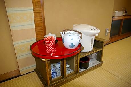 Japanese-Style Deluxe Room - Hida Beef Dinner Included