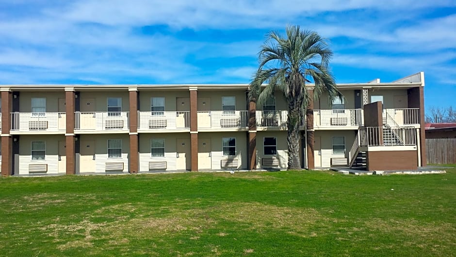 The Brooke Hotel