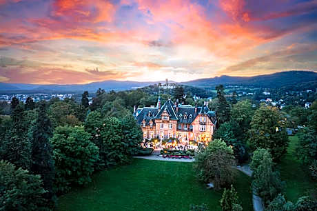 VILLA ROTHSCHILD, AUTOGRAPH COLLECTION
