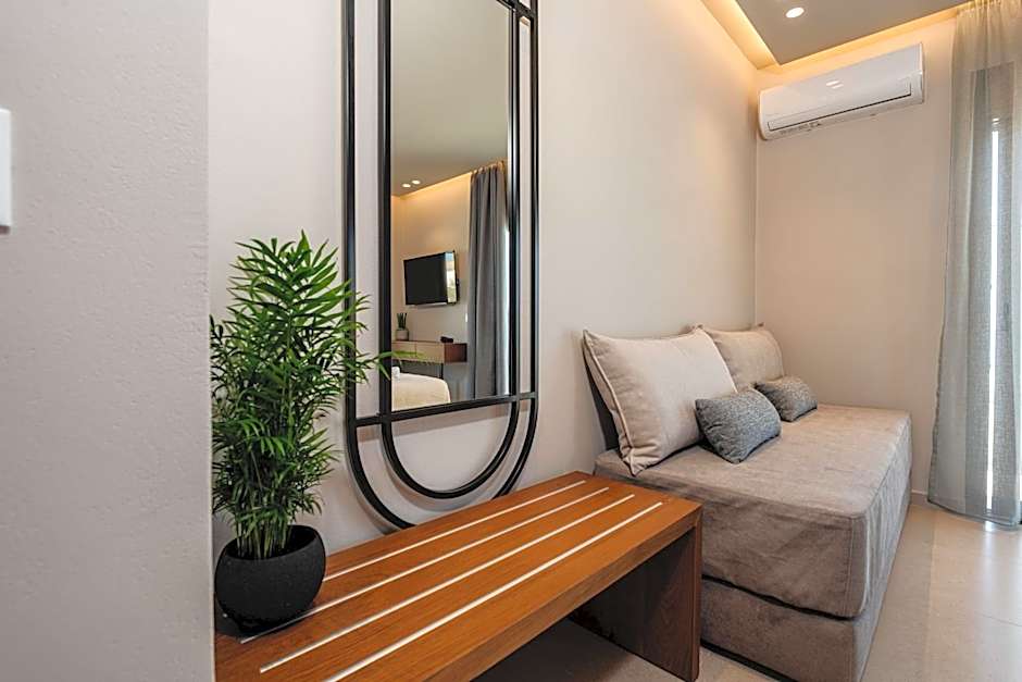 Horizon Apartments - Beachfront Luxury, by ZanteWize