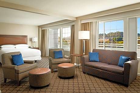 Executive King Suite with Marina View