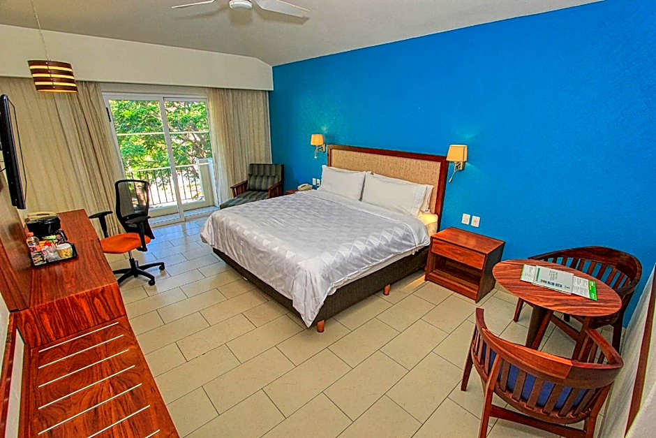 Holiday Inn Huatulco By IHG
