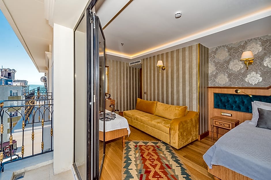 Aprilis Gold Hotel