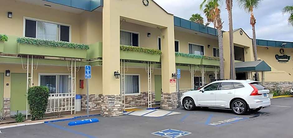 Quality Inn & Suites Anaheim At The Park