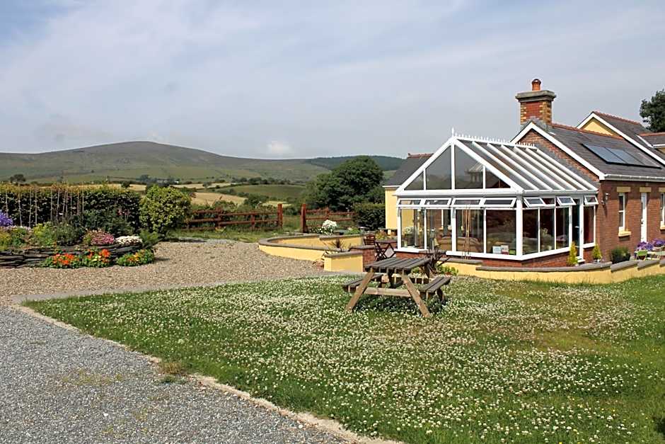 Brynhaul Bed and Breakfast