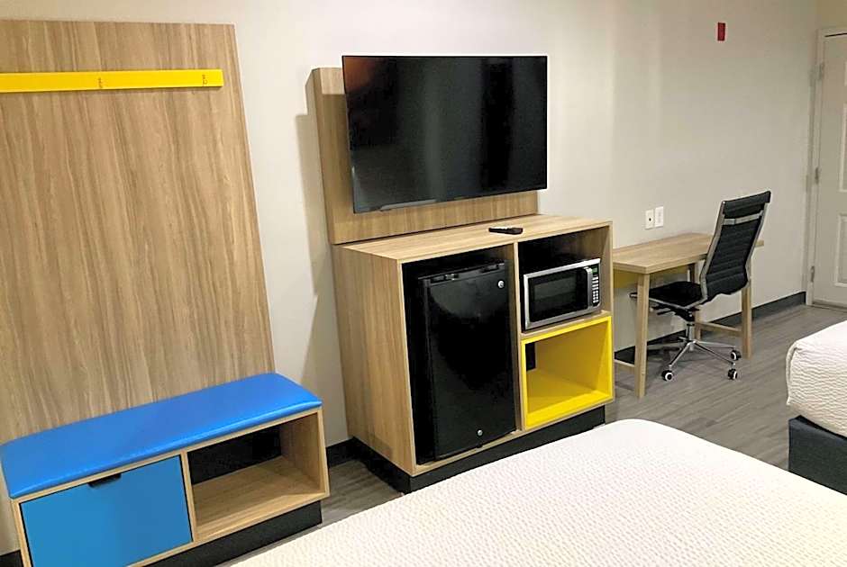 Days Inn by Wyndham Humble/Houston Intercontinental Airport