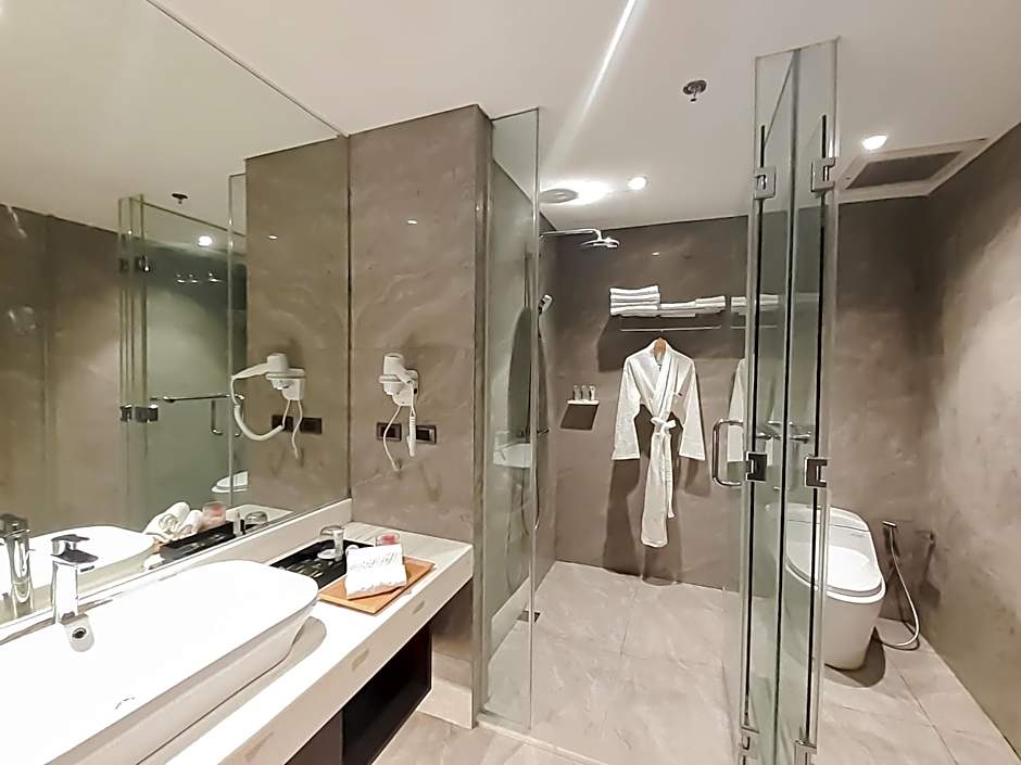 The Excelsior Hotel Las Piñas