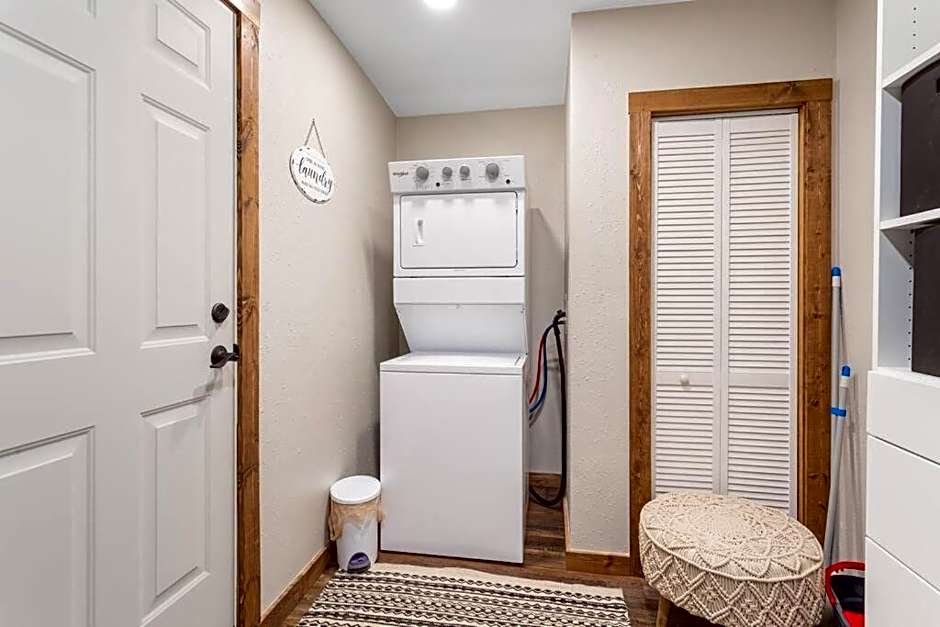 Stylish Uptown Butte Condo -634