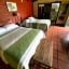 Villa Patzcuaro Garden Hotel & RV Park