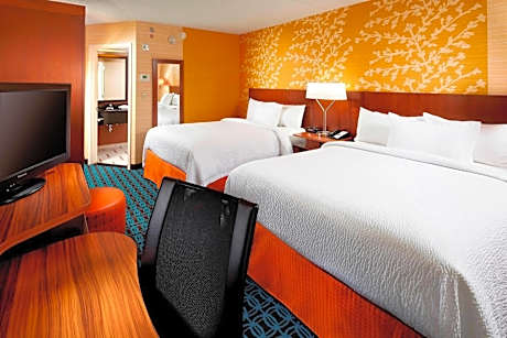 Queen Room with Two Queen Beds and Adapted Tub - Mobility and Hearing Accessible