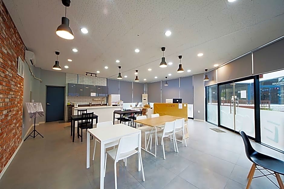 K-Guesthouse Incheon Airport 1