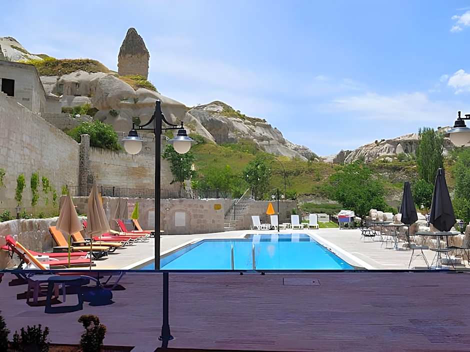 Grand Elite Cave Suites