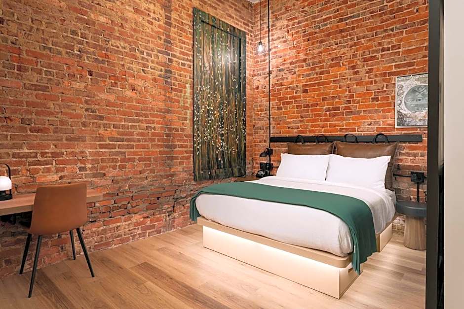 Moxy Columbia Downtown