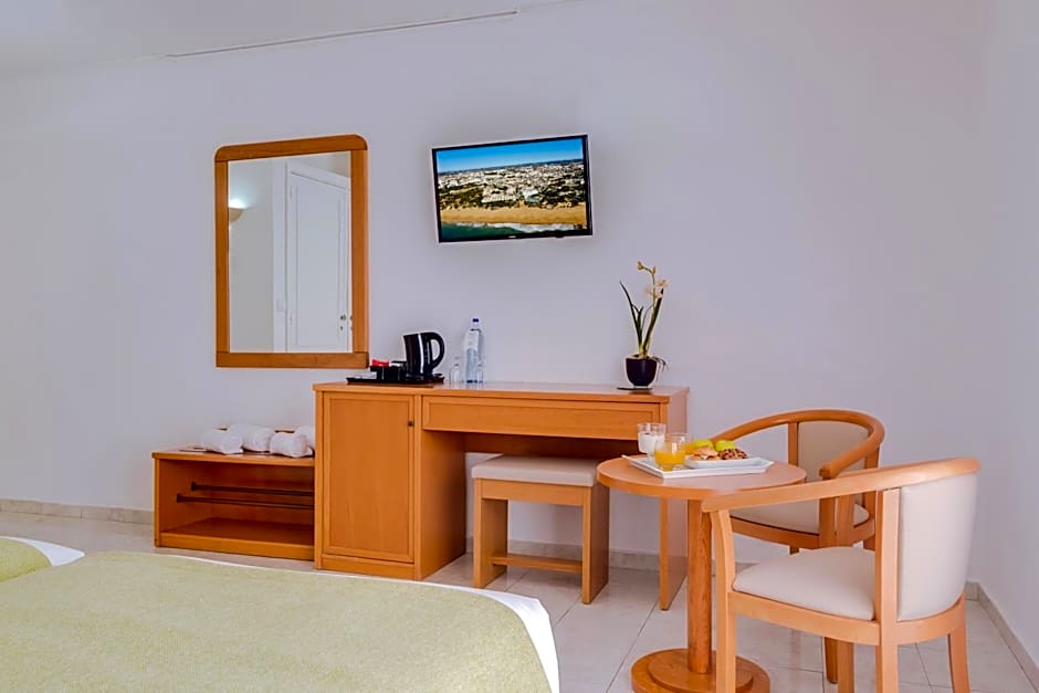 Monica Isabel Beach Club