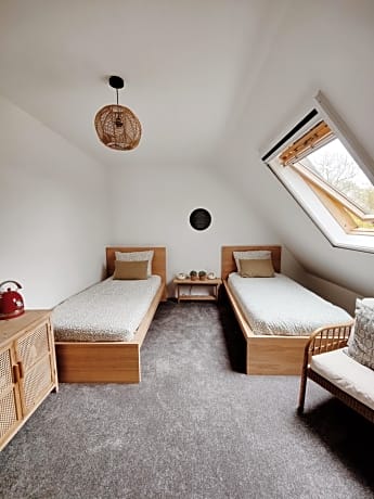 Twin Room with Private Bathroom