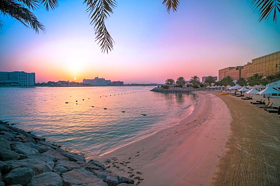 Traders Hotel, Abu Dhabi