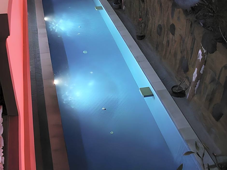 Taxa Raya Guest House