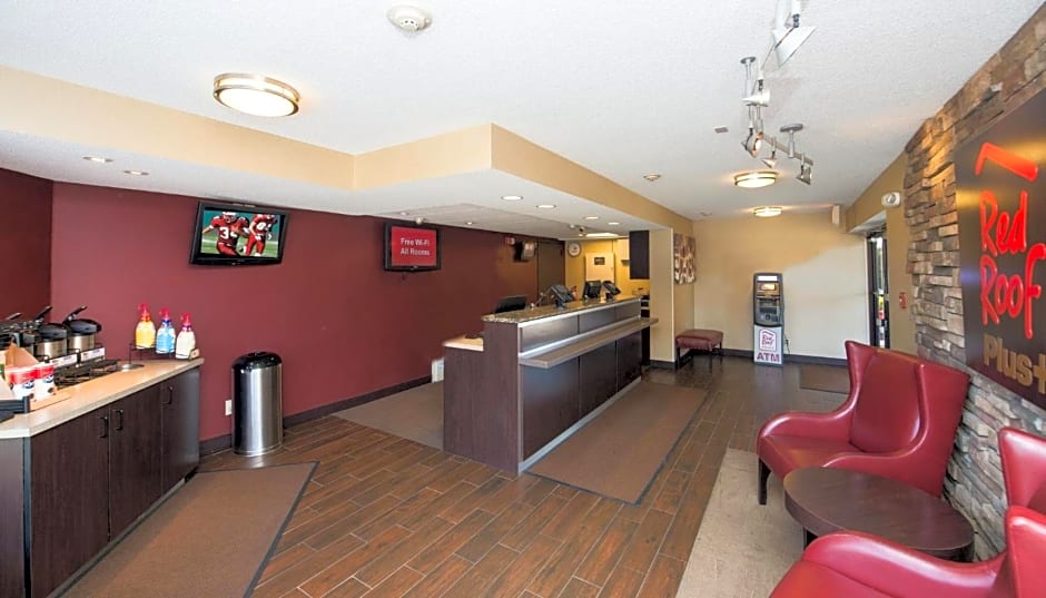 Red Roof Inn PLUS+ Mt Pleasant - Patriots Point